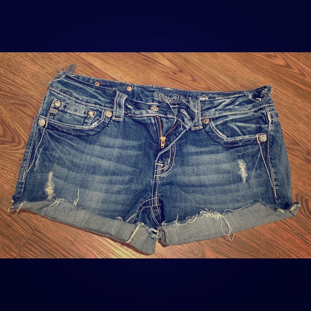 MISS ME - 31 - Denim Shorts, Fleur de Lis pocket